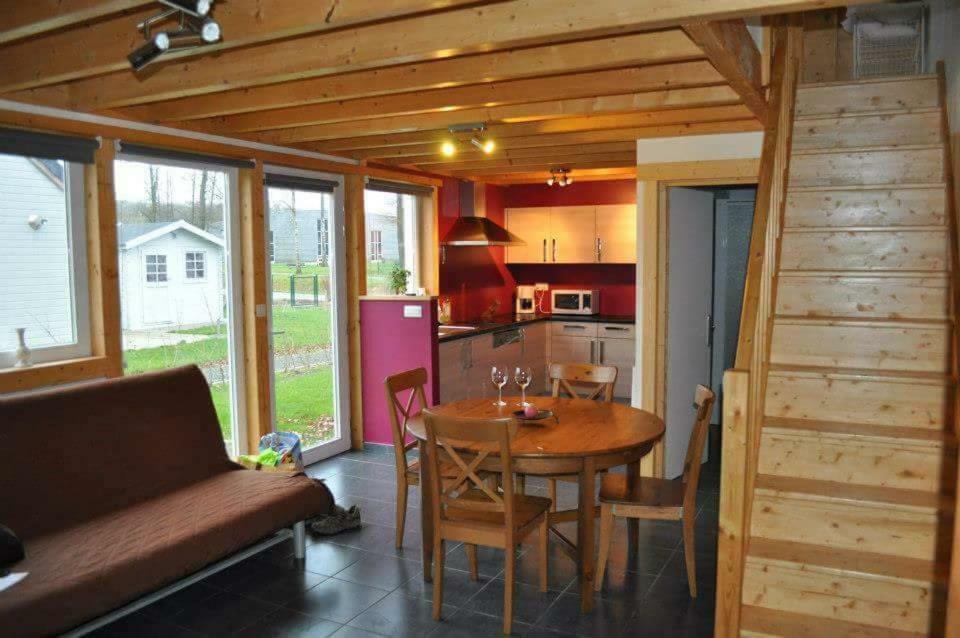 Bungalow Froidchapelle Luaran gambar